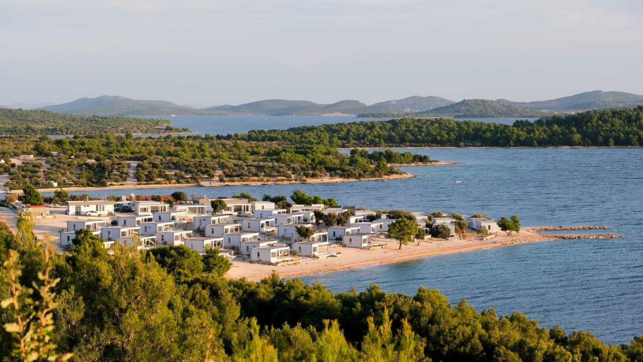 Camp Buqez 45 - Villa Artica Pakoštane Esterno foto